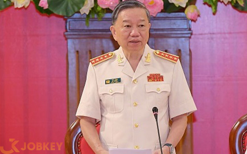 Bộ trưởng Tô Lâm: Đảng ủy Công an Trung ương nguyện đoàn kết một lòng, thực hiện thắng lợi các nhiệm vụ cao cả mà Đảng, Nhà nước và nhân dân đã tin tưởng giao phó. 